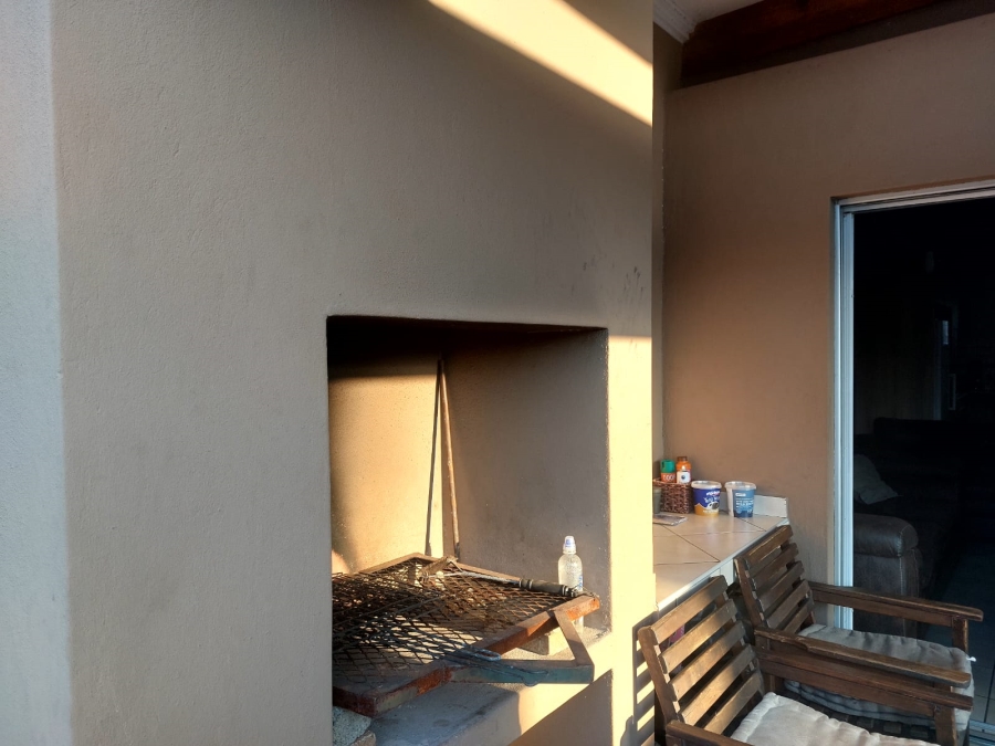 3 Bedroom Property for Sale in Waterval East North West